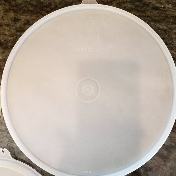 Vintage Tupperware Bowls Set of 4 - Picture 10 of 12